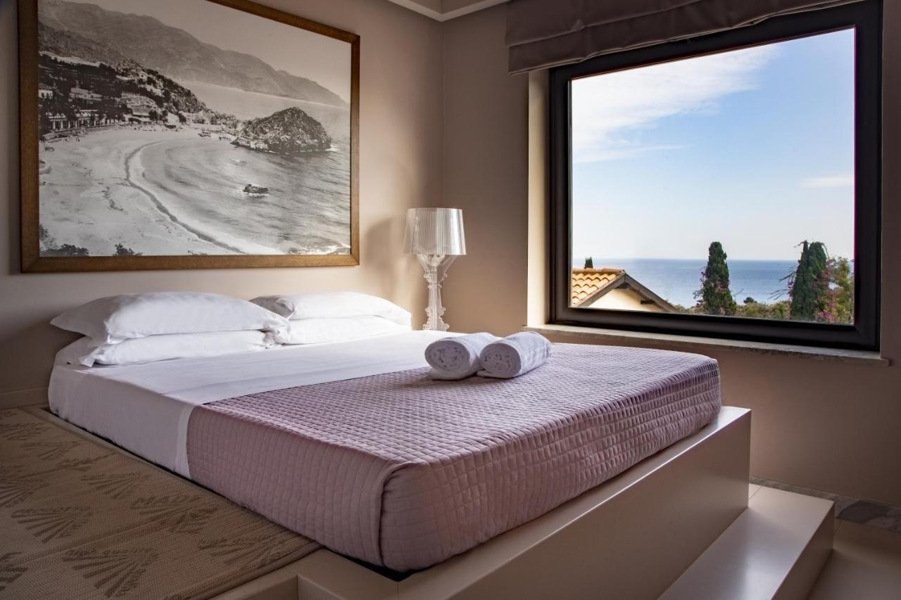 Fenetre Sur Le Blue Apartment Таормина Екстериор снимка